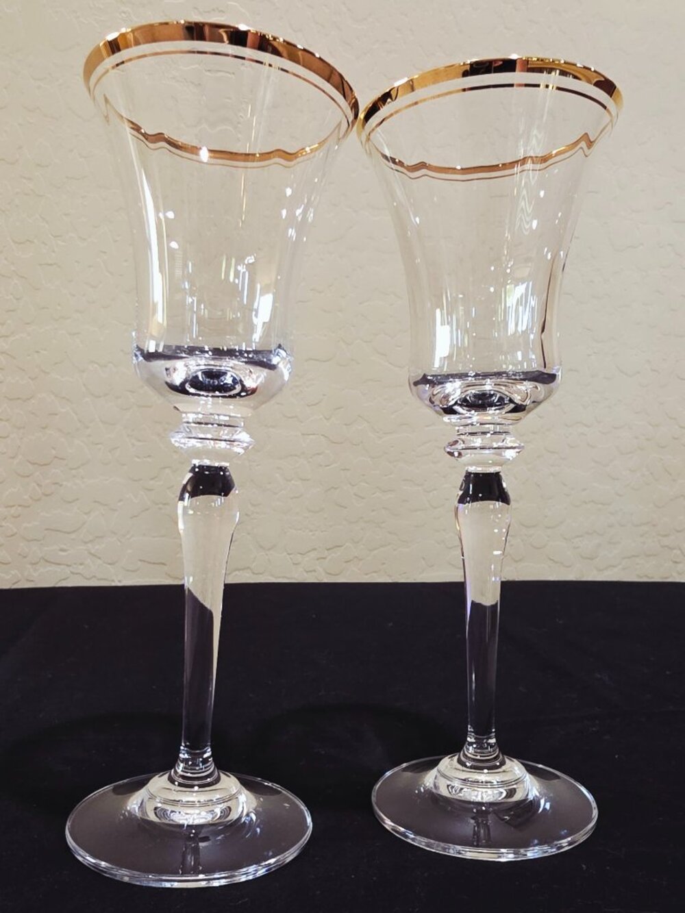 1987-2010 Jamestown Clear Gold Trim Mikasa Crystal Luxury Wine Glasses Glass x 2